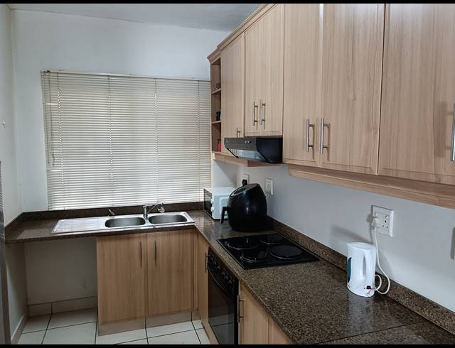 2 BEDROOM APARTMENT BLOCK FOR SALE IN ESSENWOOD